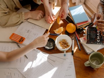 個人香港銀行開戶優(yōu)勢及流程解析