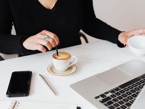 商務(wù)咨詢(xún)服務(wù)