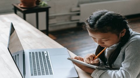 外貿(mào)SOHO與客戶交流、收款及物流解決計劃全攻略：輕松實現(xiàn)收款與物流問題一網(wǎng)打盡