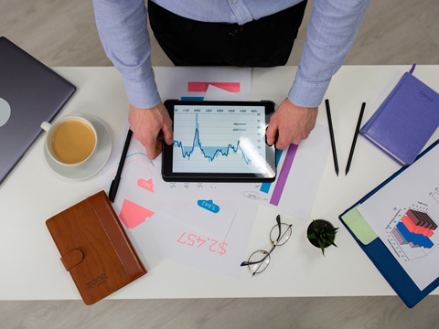 避開雷區(qū)！2025新加坡公司設立與運營合規(guī)指南