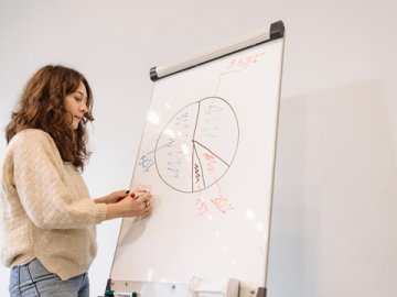 香港人如何辦理內(nèi)地出生公證海牙認(rèn)證用于新加坡移民？