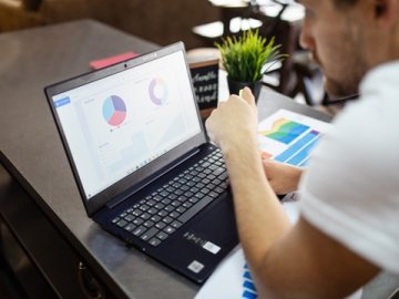 如何查找美國(guó)德州公司的法人信息？詳細(xì)指南在此