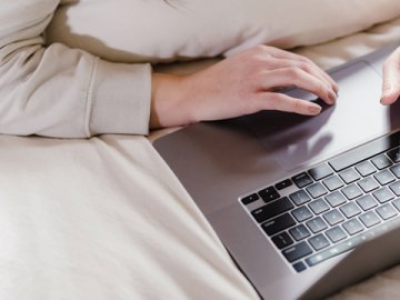 香港公司公證用于新疆阿克蘇收購股權(quán)辦理